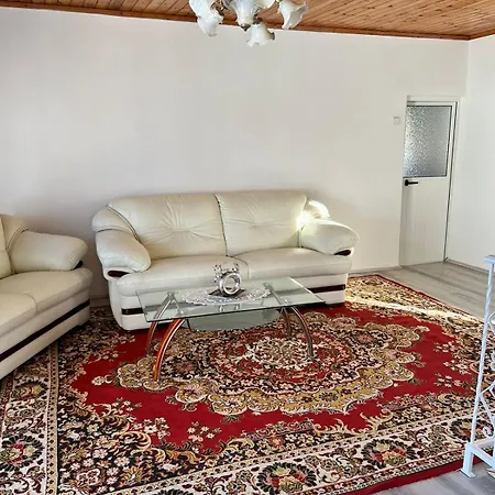 Nana's House Shkoder
